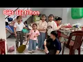 Download Lagu Huyền Hrê cùng mấy chị em vật lộn với trái mít và học làm món mới từ Đầu Bếp Tí Hon