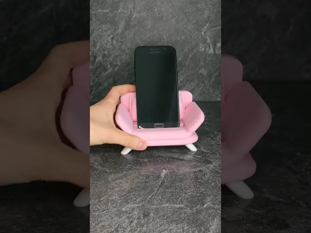 Smartphone sofa video thumbnail