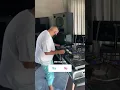 Lagu DJ Khaled Shows Off His Dj Skills!!
