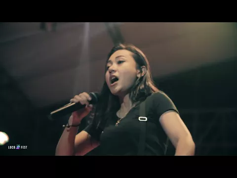 Download MP3 KILMS Ft. AIU - Kau Dan Aku Berbeda x Hilang (Garasi) (Live at LocoFest 2017)