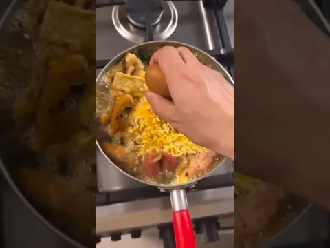 noodles and an egg #funnyvideo #memes