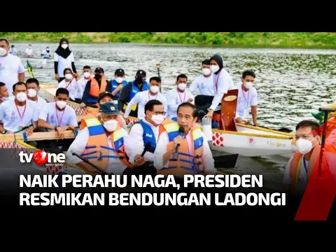 Naik Perahu Naga, Presiden Resmikan Bendungan Ladongi di Kolaka Timur