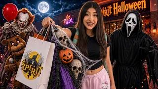 We chose eachothers costume at SPIRIT HALLOWEEN 🎃 | eslis