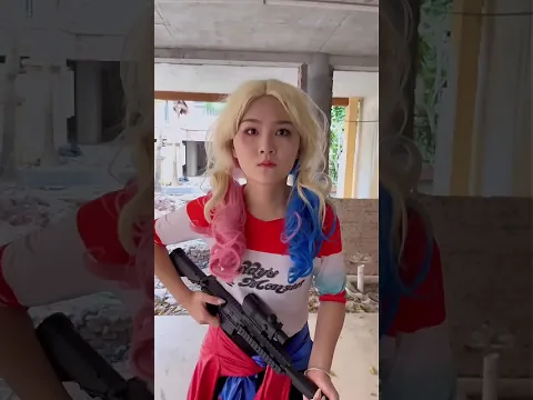 小丑保护了哈利奎茵？