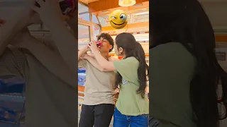 لما تعطي علبة الكولا لأخوكي                         ضحك يومي نكت عربية محتوى فكاهي فكاهة عفوية     دندنها