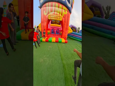 Race challenger at worlds biggest jumping castle!