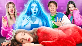 ملكة المدرسة أصبحت شبحا قصة غامضة حول أرواح المدرسة 