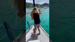 DANCE PAR-TAY in PARADISE🏝️🧵 #sailboat #boatlife @SailriteDIY #sewing #canvas