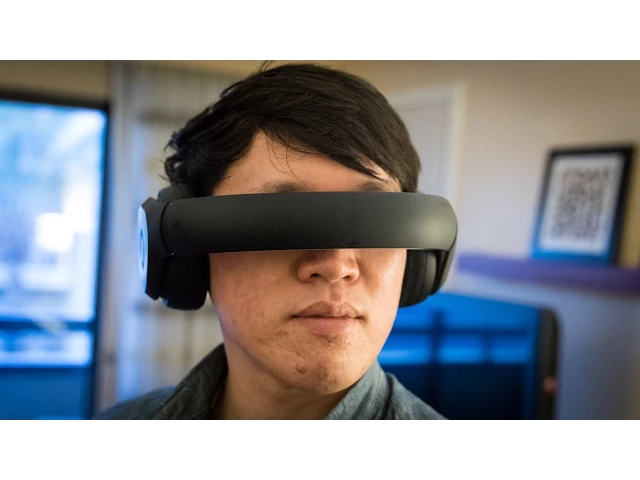 Hands-On with the Avegant Glyph Head-Mounted Display
