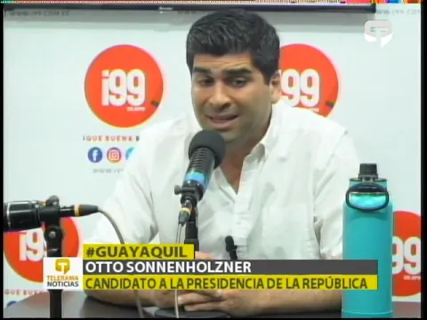 Luisa González recorre varias ciudades dando a conocer sus ejes de trabajo