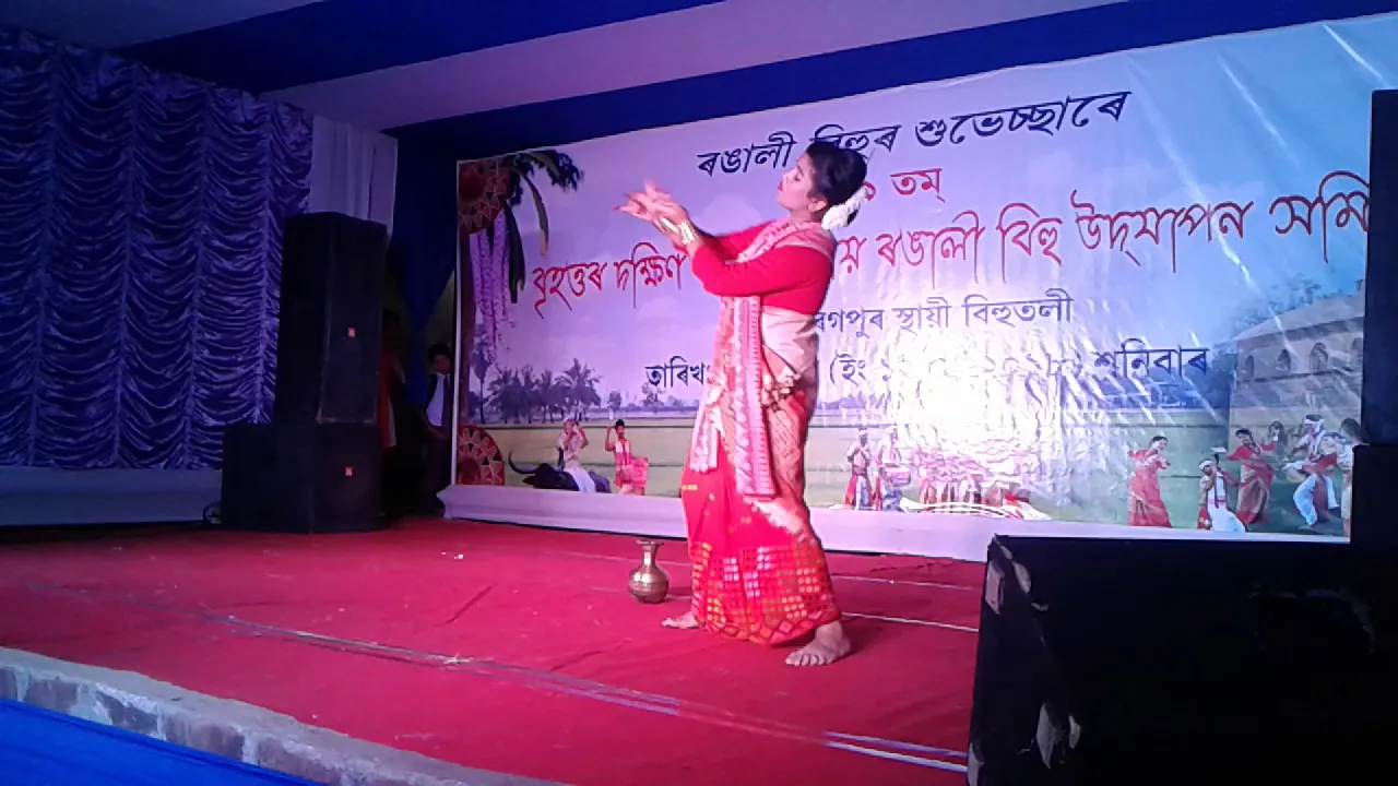 Axomi mur porisoi song solo dance by Mridusmita Sharma