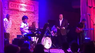 Justin Lee Schultz Sitting In With Kevin Whalum At The Chicago City Winery 