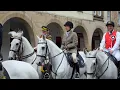 Download Lagu Princess Anne's Thrilling Ride! 300 Riders \u0026 Horses in Edinburgh's Epic 2025 Riding of the Marches