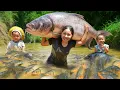 Download Lagu How to Catch fish and trap fish to sell at the market with single mom