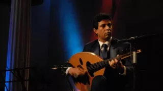 أحمد فتحي قلبك حجر دندنها