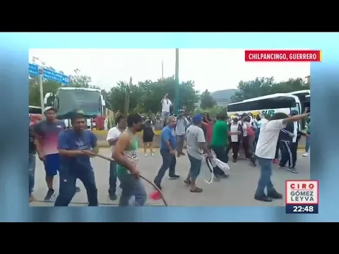 Download MP3 Automovilistas se enfrentaron con normalistas que bloquearon boulevard en Chilpancingo | Ciro