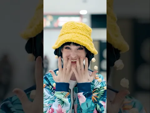 Zoey Cosplay from KPOP DEMON HUNTERS 🍿💛 #shorts