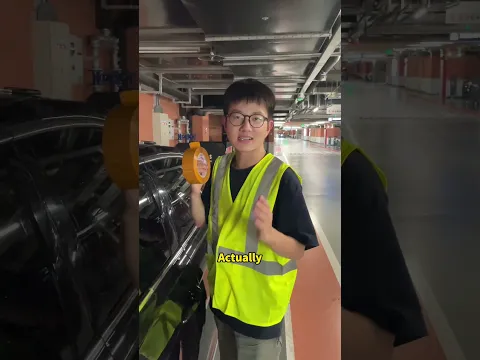The key is locked in the car, let me teach you a trick to save $3,000  #car #automobile #cartips