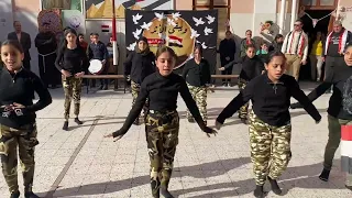 عرض الشهيد رايحين شايلين بايدنا سلاح       دندنها