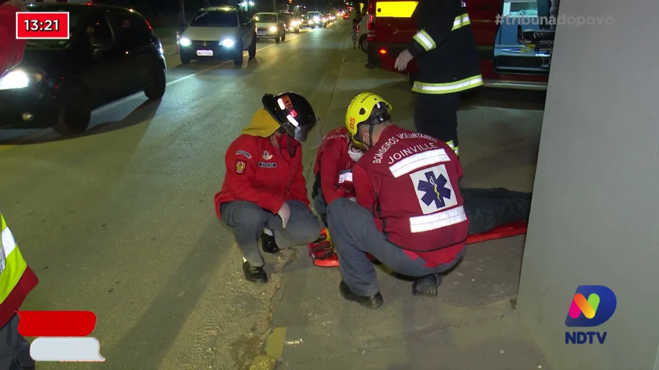 Acidente entre motos: Duas pessoas feridas no Aventureiro, em Joinville