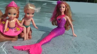 Download Elsa and Anna toddlers take swimming lessons from Romy the mermaid. Huge Pool MP3