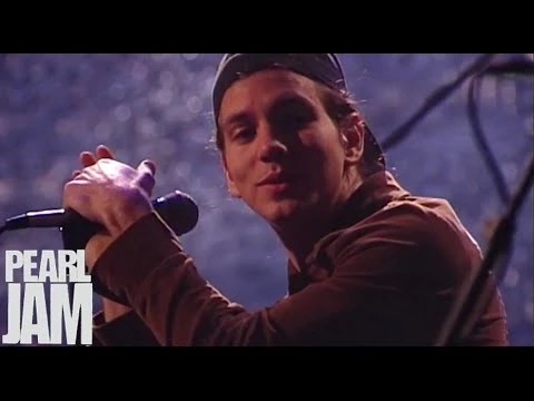 Download MP3 Oceans (Live) - MTV Unplugged - Pearl Jam