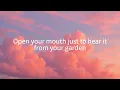 Mt. Joy & Gigi Perez - In The Middle (Lyrics)