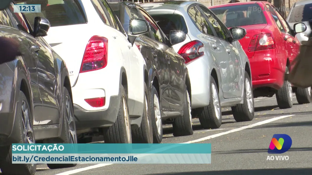 Trânsito: Motoristas podem solicitar credencial para estacionamento livre pela internet