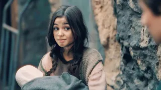 أربعة من أطفال الشوارع بيلاقوا طفلة في صندوق زبالة فييخافوا على مصيرها وبيقرروا يتبونها 