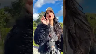 تحت رجلي فلوس بتجري Girl Love Anything Red Black Lol Girl Emo Outfit Fun Short Cool 