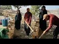 Download Lagu Als de vermoeide handen van Ahmad en de liefde van Farideh een schuilplaats bouwen