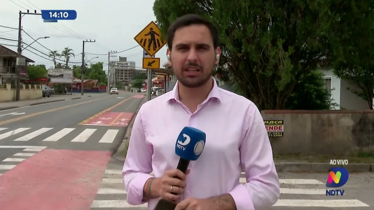 Homem rouba carro em Indaial mas bate o veículo em Blumenau