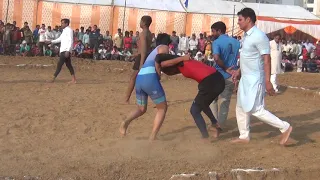 women wrestling match badshahpur dangal 2018