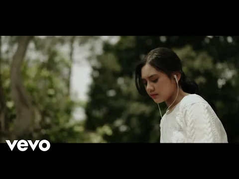 Download MP3 Ziva Magnolya - Pilihan Yang Terbaik (Official Music Video)