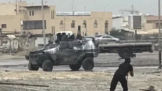 مونتاج حماسي لأنشودة رمي الأبابيل مع لقطات من إستعدادات وأحداث ذكرى الثورة 14و15 فبراير في المعامير 