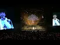 Download Lagu 一首《黄昏》全场大合唱压轴，周传雄苏州青花传情演唱会%周传雄苏州演唱会 %