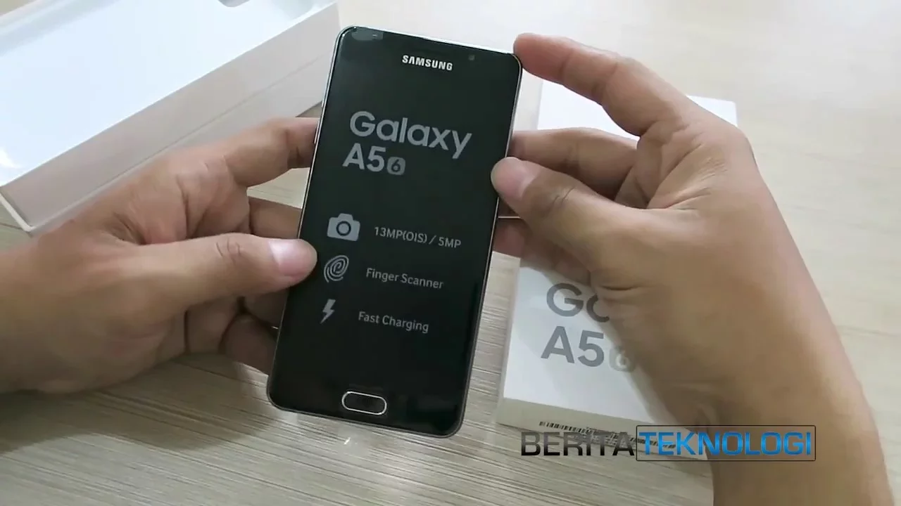 Samsung A3 2016 di tahun 2020. 