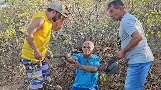 seu ant nio foi jogado pra traz com o tiro da espingarda comedia humor viralvideo