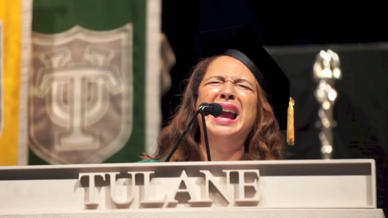Maya Rudolph's National Anthem (Full Song, No Breaks) Maya Rudolph's National Anthem (Full Song, No Breaks)