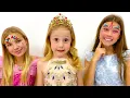 Download Lagu Nastya memainkan kontes melukis wajah, Sebuah kisah tantangan untuk anak-anak.