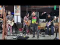 Shahrul Ekamatra gulung Sentuhan kecundang Achid Drummer Ekamatra jd vokalist.