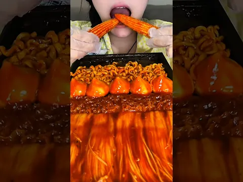 Eating Delicious Food