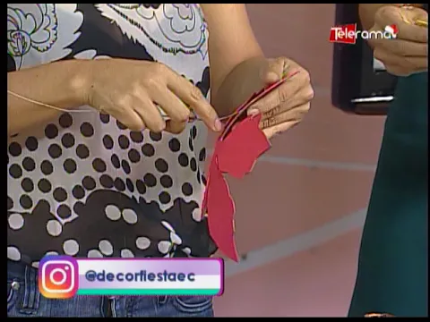 Aprenda a realizar flores navideñas paso a paso