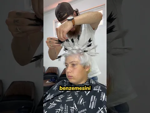 Bu Berber Ona İnanılmaz Bir Çizgi Film Saçı Yaptı! ✂️🎨