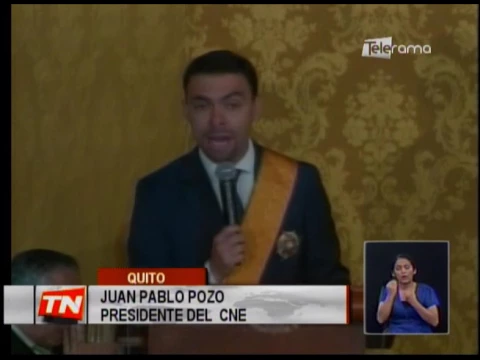 Presidente Correa condecoró a Juan Pablo Pozo