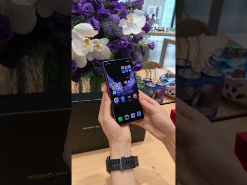 Samsung: Is this a demonstration of a successful tri-fold folding design? #MateXT2 #HuaweiTri-fold