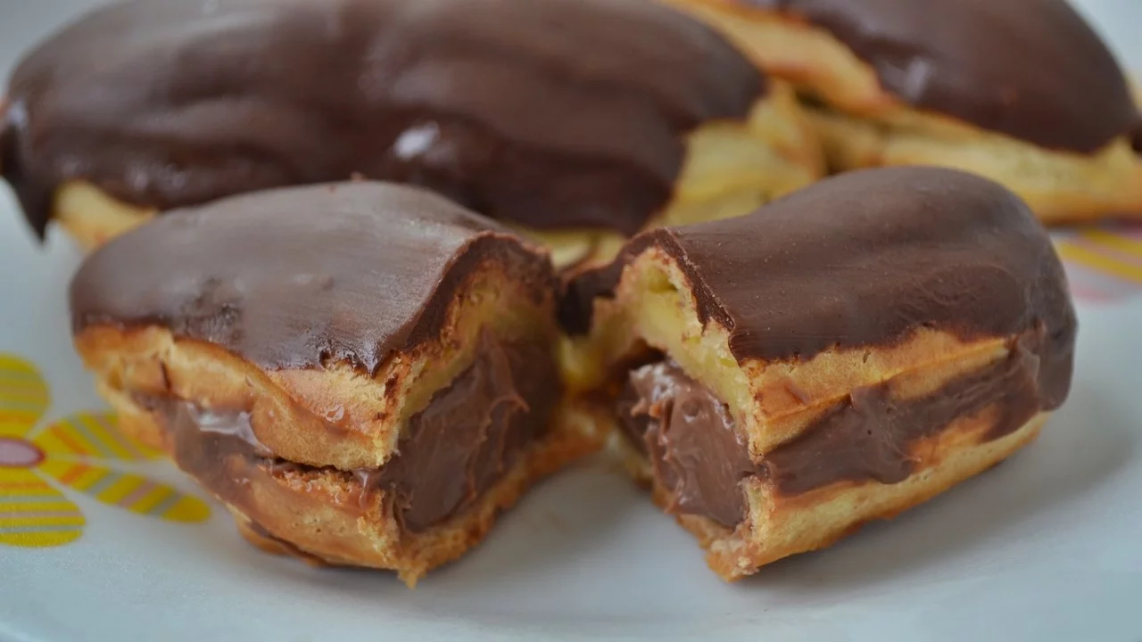 RECEITA DE BOMBA DE CHOCOLATE FÁCIL E DELICIOSA!