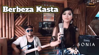Download Sonia - Berbeza Kasta | DJ Kentrung, DJ Ketrik MP3