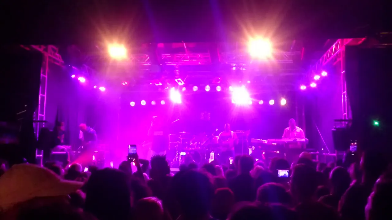 Busy Signal - Dreams of Brighter Days Live