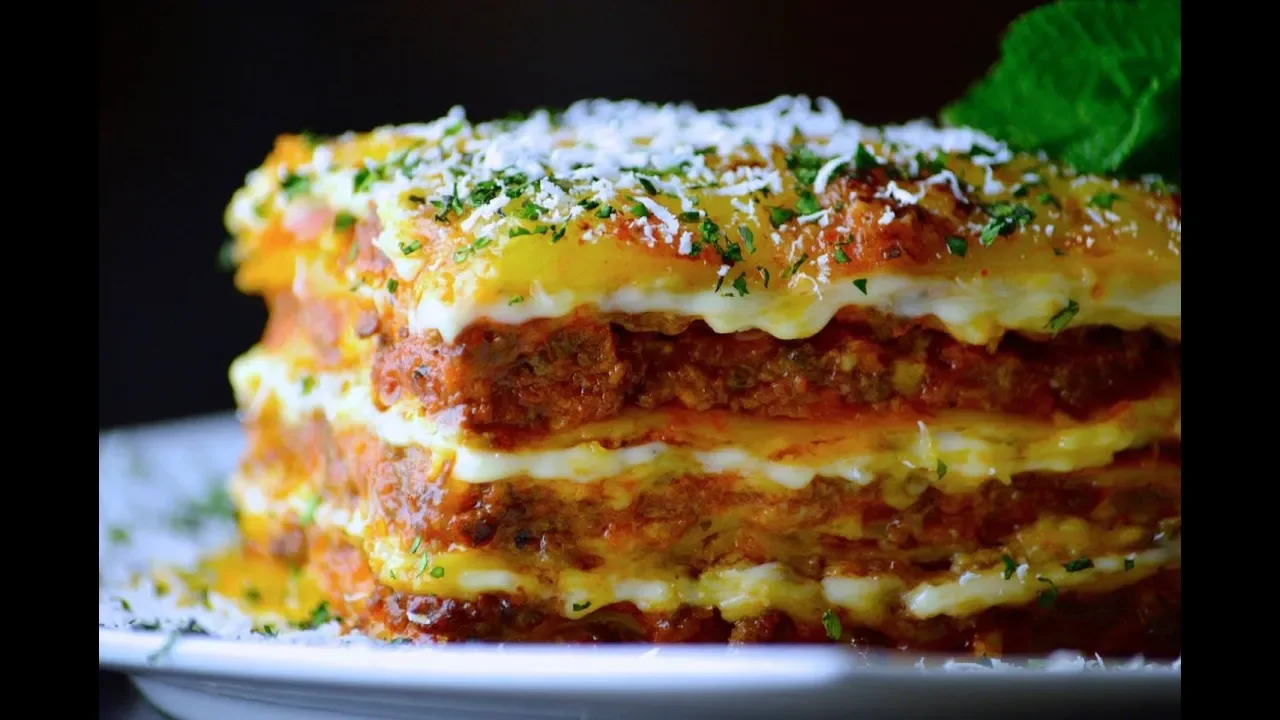 Is this the BEST LASAGNA BOLOGNESE RECIPE on YouTube?